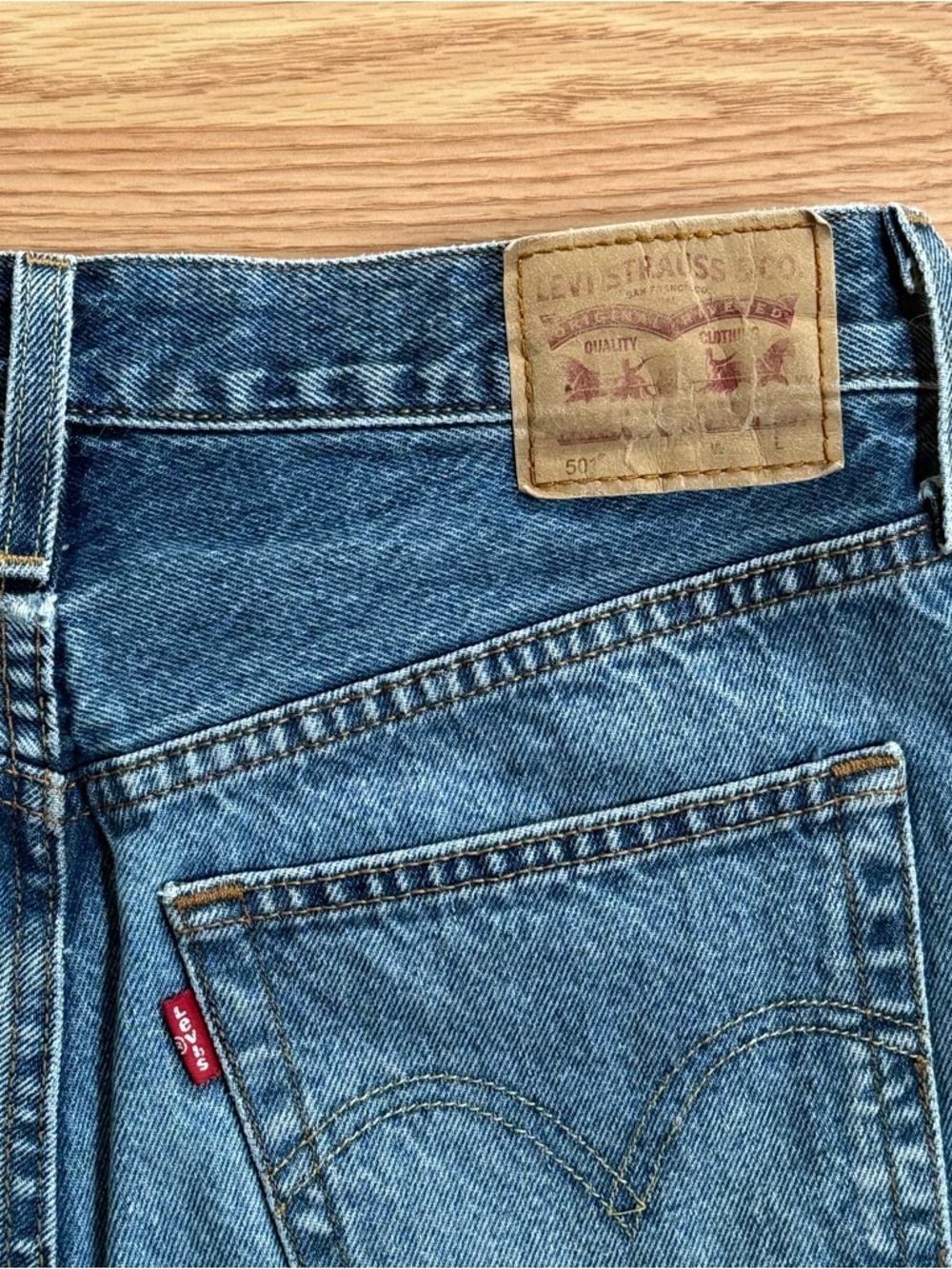 Levi’s 501 Original Cutoff Denim Shorts Button Fly Raw Hem Jean Shorts - Size 29 - Picture 6 of 10